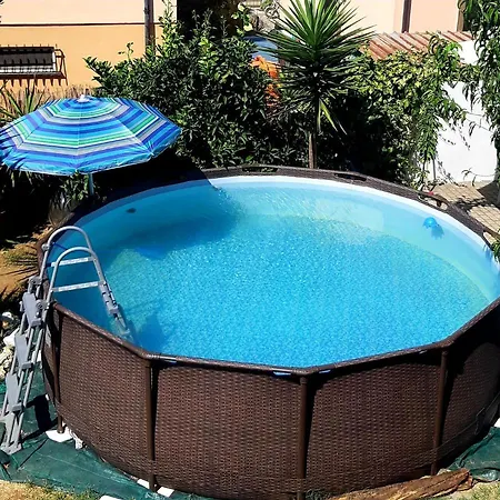 L'isola Felice Apartament Cecina (Livorno)